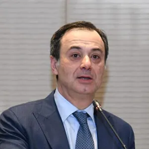 Head and shoulders photo of Elshad Iskandarov.