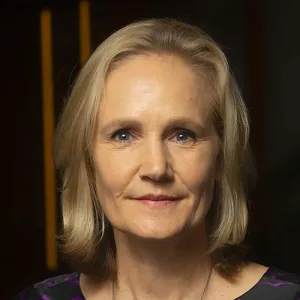 Head and shoulders photo of Juliet Munro.