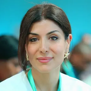 Head and shoulders photo of Nigar Arpadarai.