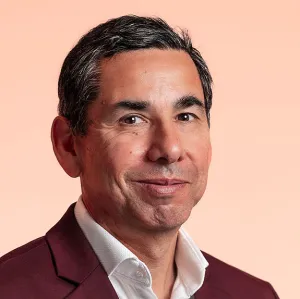 Head and shoulders photo of Dario Soto Abril.