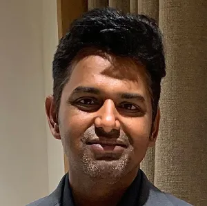 Head and shoulders photo of Vikash Sinha.