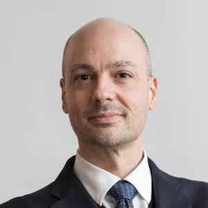Head and shoulders photo of Leonardo Meoli.