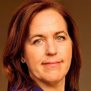 Head and shoulders photo of Felicity Spors.